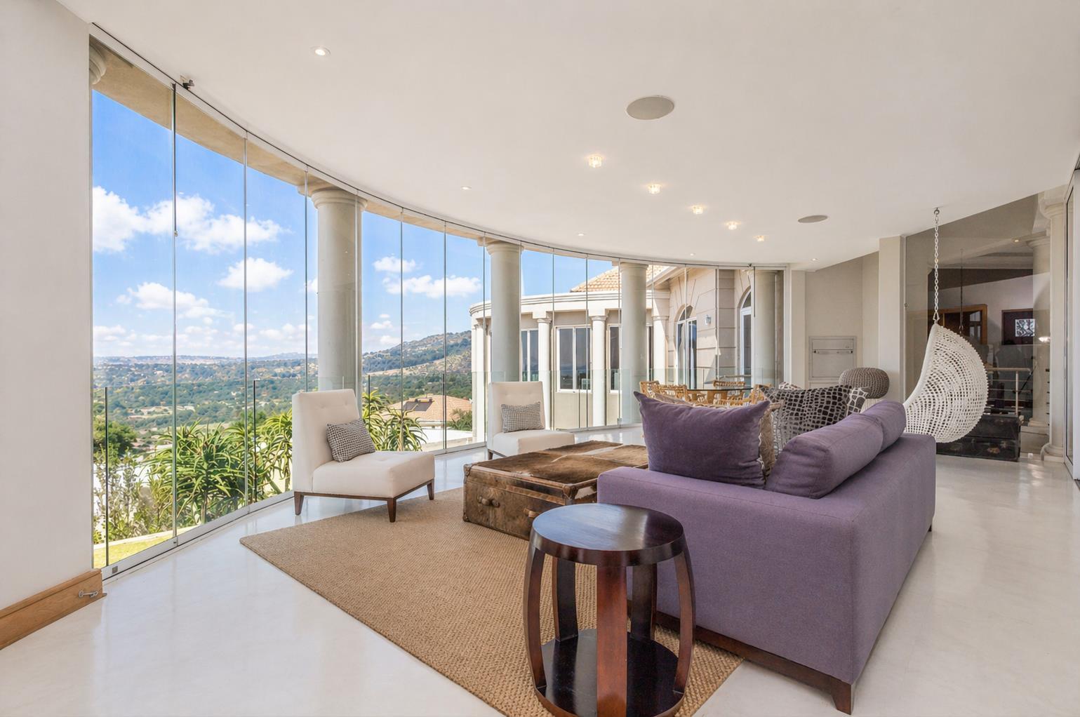 Featherbrooke Lift and Cinema Home — photograph 2