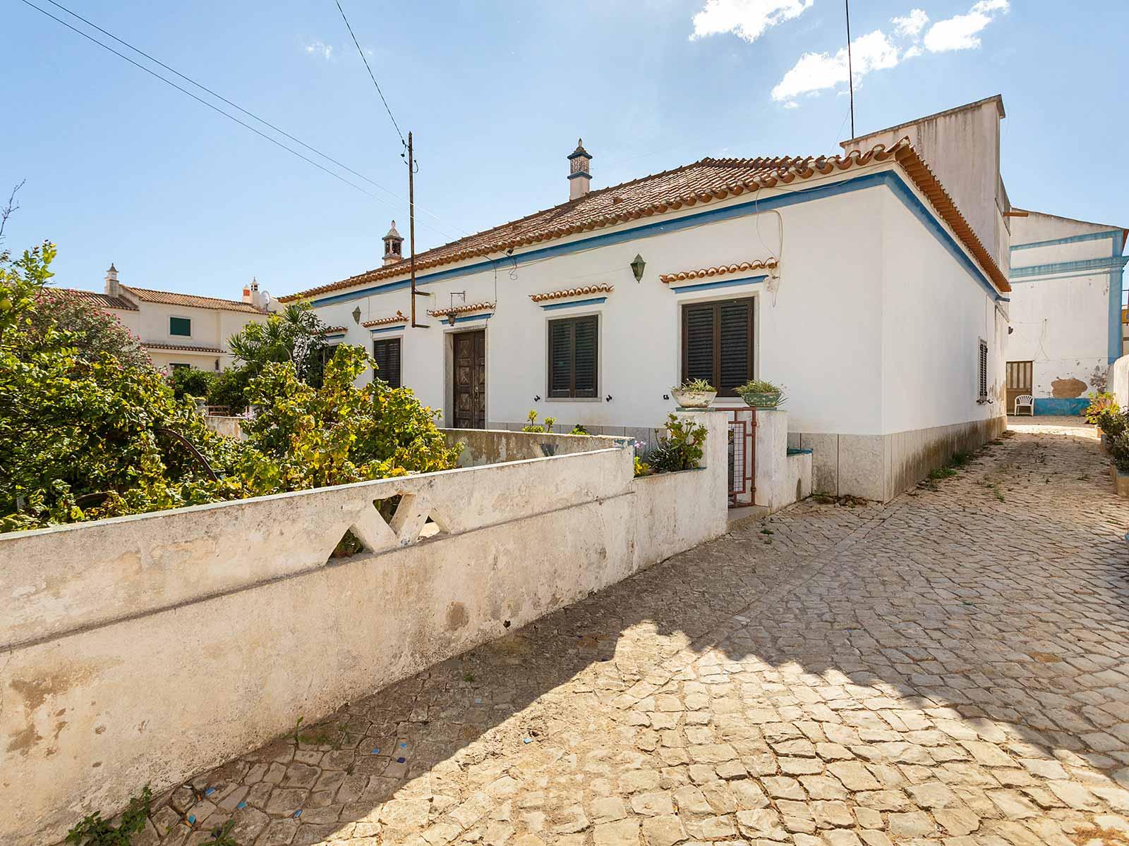 Land in Silves — photograph 2