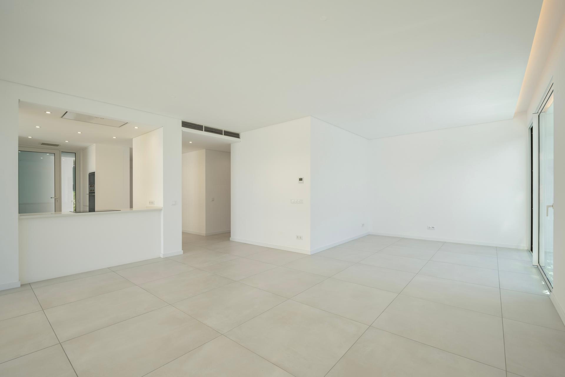 3-Bedroom Apartment with Pool in Loulé — photograph 3