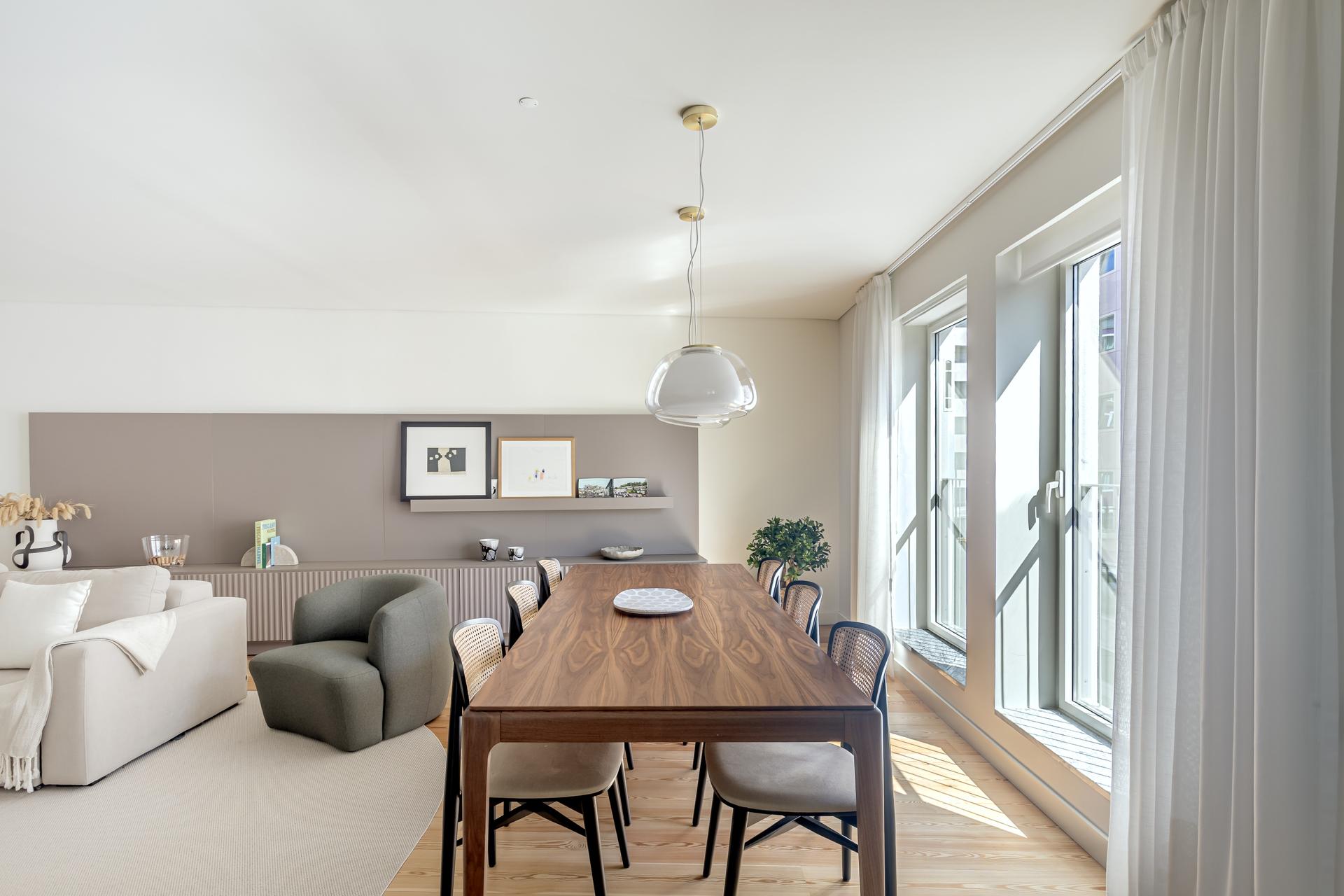 3-Bedroom Apartment with Pool in Lisboa — photograph 4
