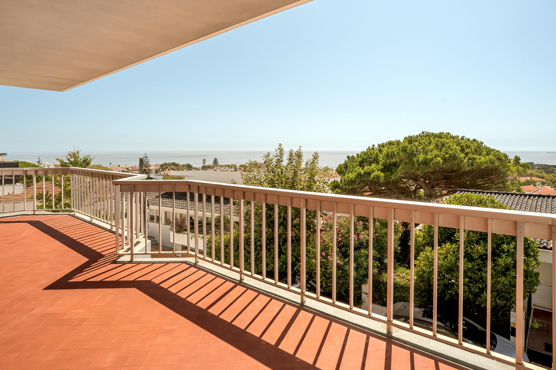 5-Bedroom House with Sea Views in Parede, Cascais — photograph 5