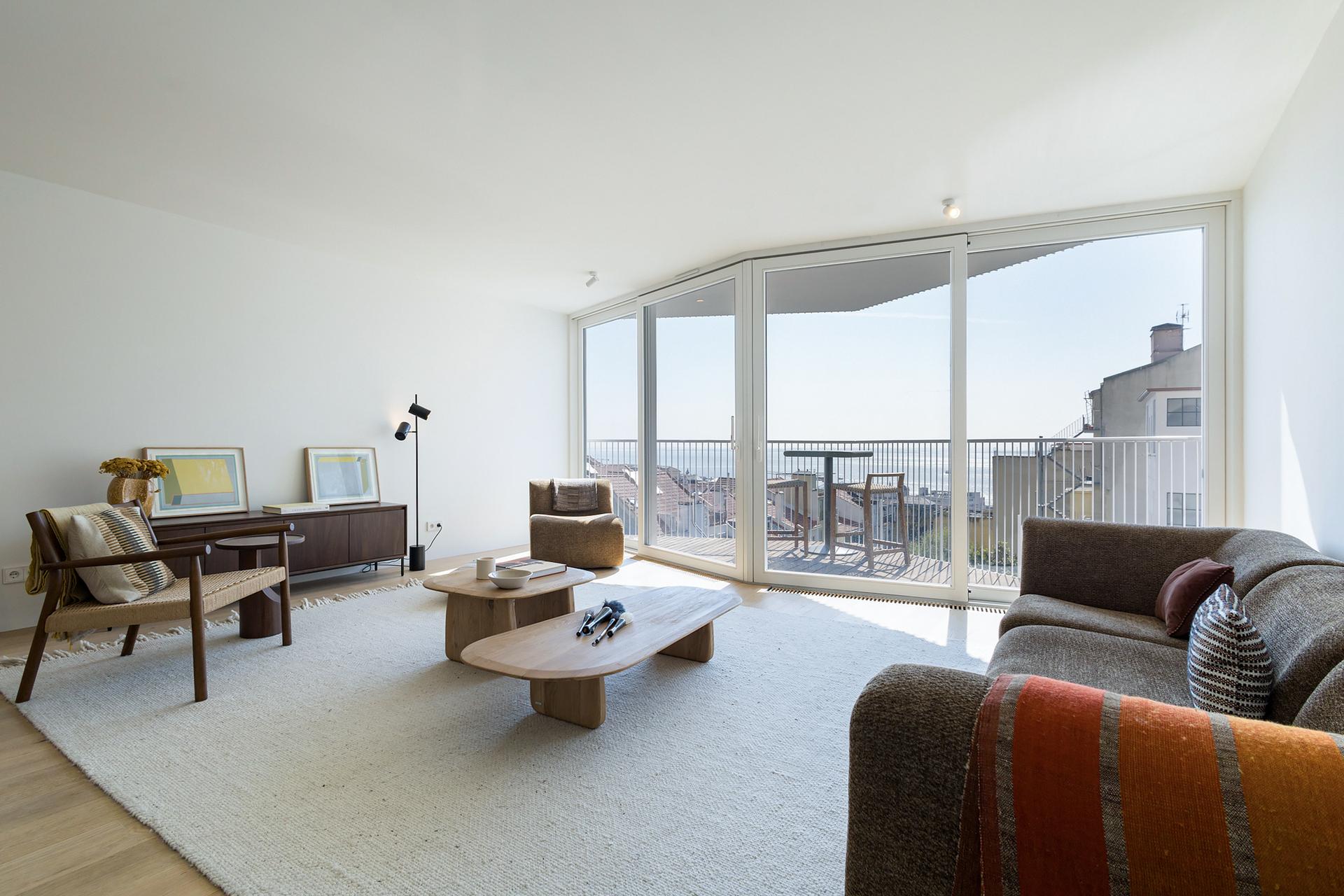 3-Bedroom Duplex with River Views in Lapa, Lisboa — photograph 3