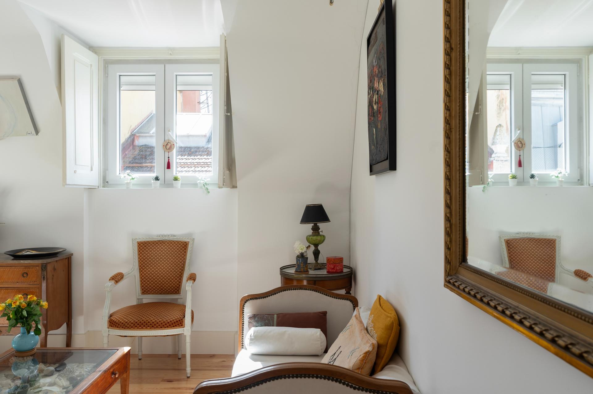 2-Bedroom Apartment in Bairro dos Atores, Lisboa — photograph 5