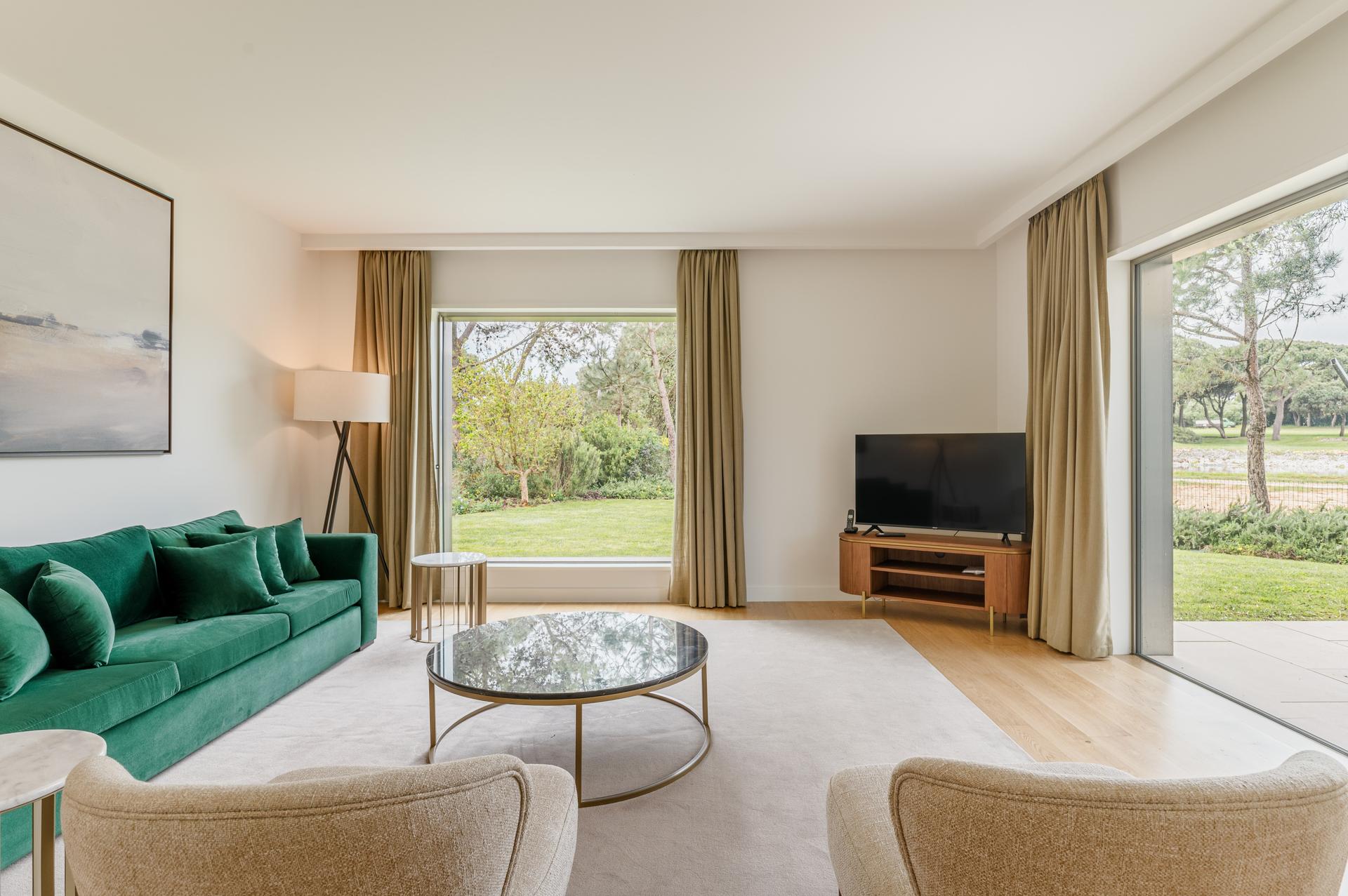 3-Bedroom House in Quinta da Marinha, Cascais — photograph 3